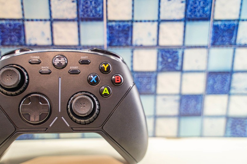 入手《赛博朋克2077》加北通阿修罗3手柄，我只花了500元