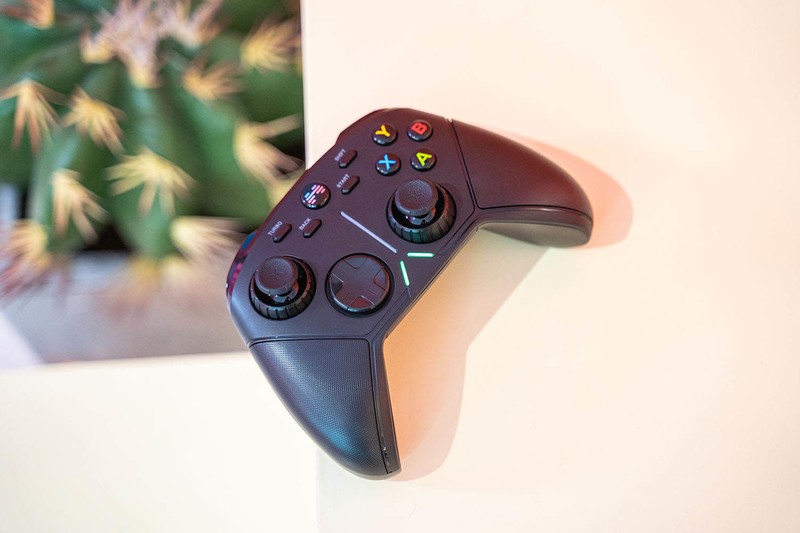 入手《赛博朋克2077》加北通阿修罗3手柄，我只花了500元