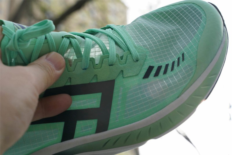 支持国货入手小米有品FREETIE轻云跑鞋，缓震能否抗衡阿迪耐克？