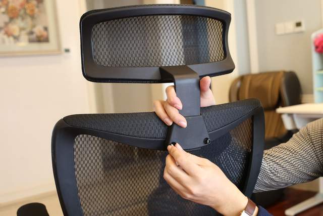 顶住腰椎，稳住PP，它是你最好的伴侣