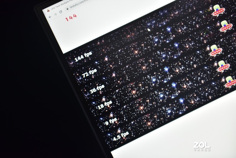 刻氪金玩家新趣味？AGON爱攻保时捷设计联名款PD27享受体验！