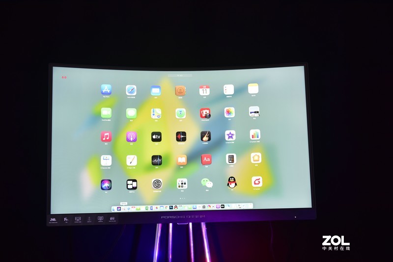 刻氪金玩家新趣味？AGON爱攻保时捷设计联名款PD27享受体验！