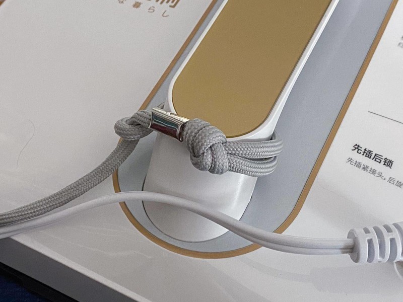 十年未擦窗，一朝自动净，UONI由利自动擦窗机器人使用分享