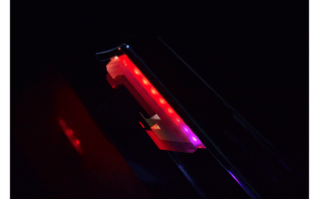 刻氪金玩家新趣味？AGON爱攻保时捷设计联名款PD27享受体验！