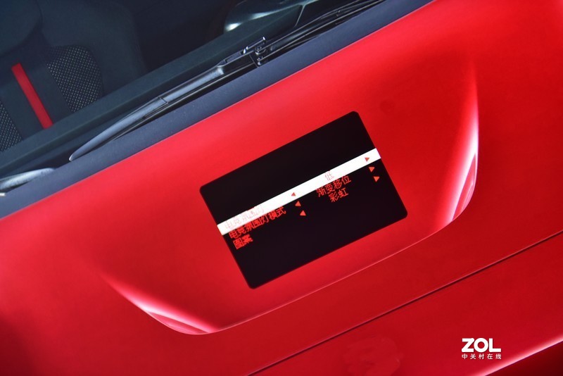 刻氪金玩家新趣味？AGON爱攻保时捷设计联名款PD27享受体验！