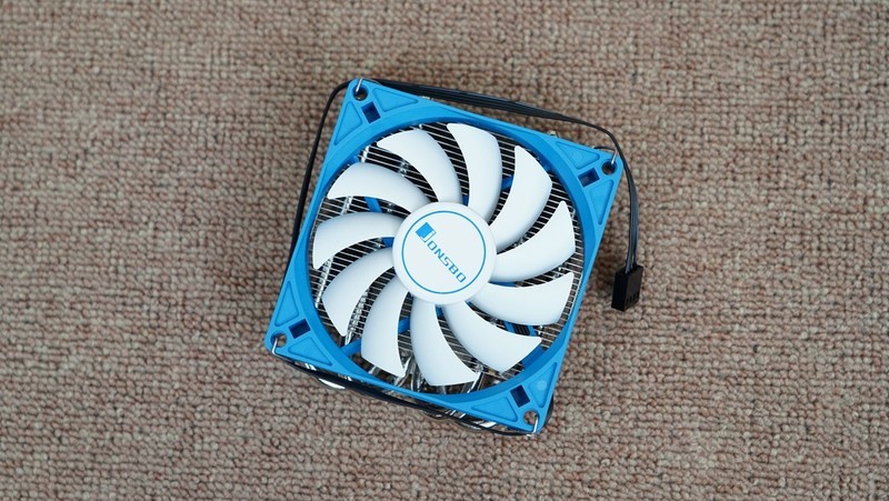 如何打造高性价比NAS？老司机打造的低成本黑群NAS主机分享