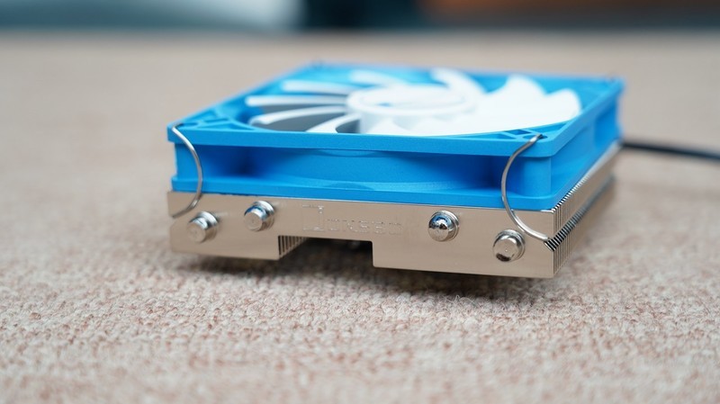 如何打造高性价比NAS？老司机打造的低成本黑群NAS主机分享