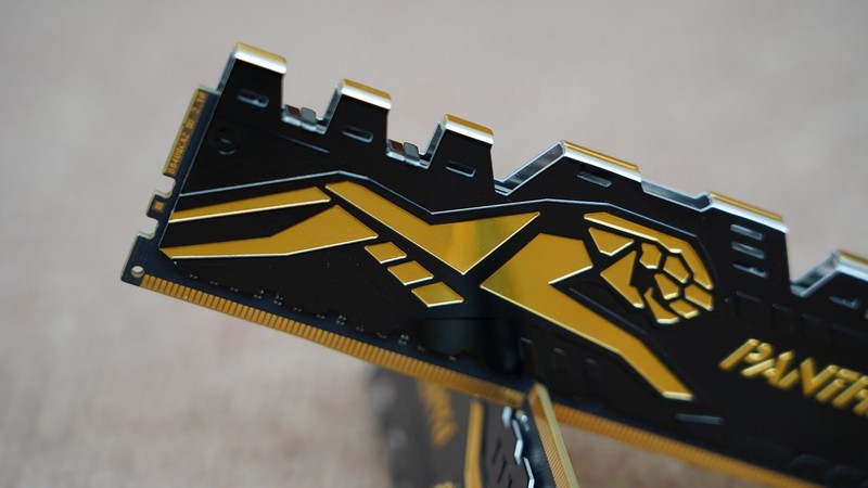 如何打造高性价比NAS？老司机打造的低成本黑群NAS主机分享