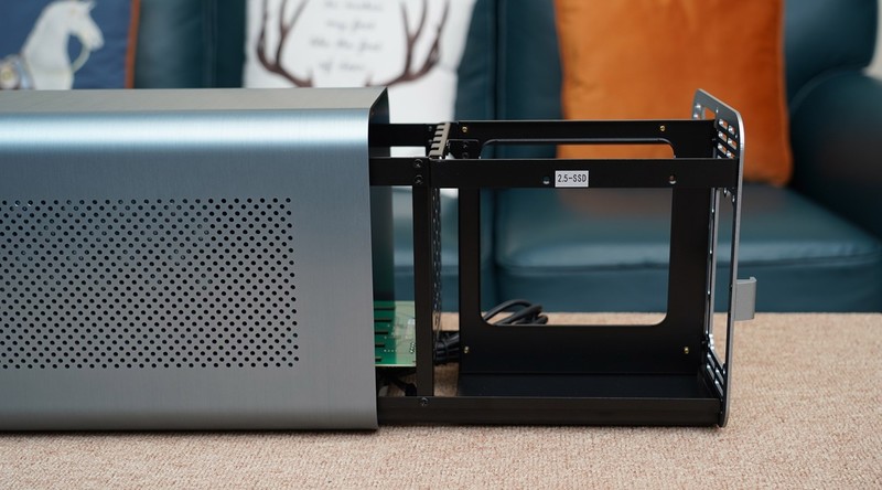 如何打造高性价比NAS？老司机打造的低成本黑群NAS主机分享