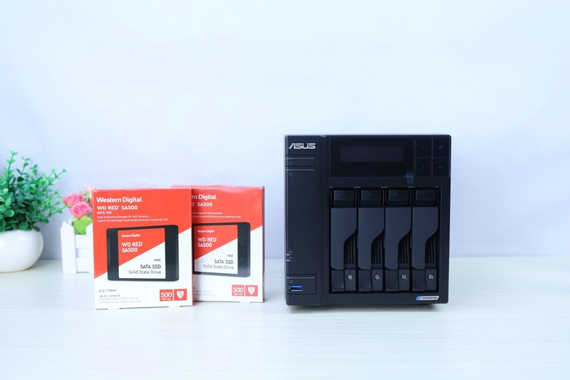 10年练习生终以“ASUS”正式出道 四核双2.5G网口NAS 华硕AS6604T使用体验