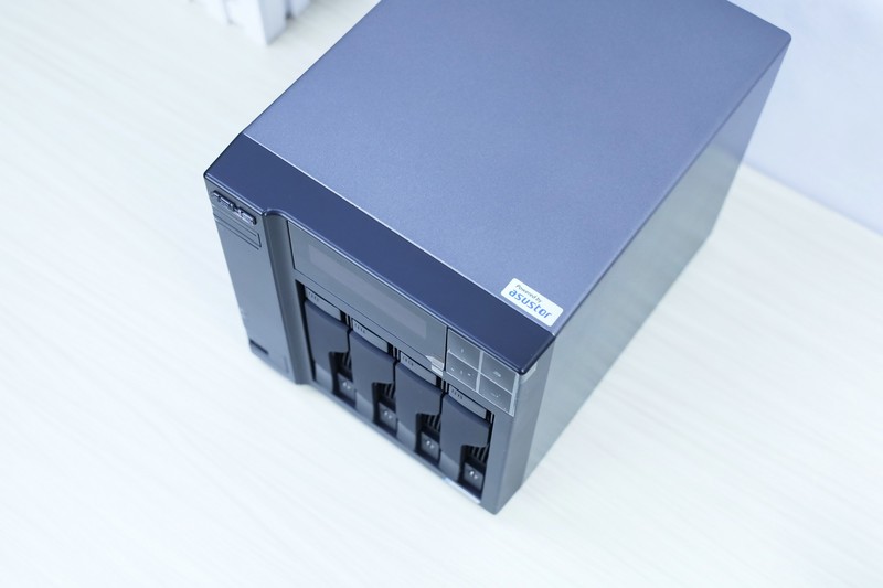 10年练习生终以“ASUS”正式出道 四核双2.5G网口NAS 华硕AS6604T使用体验
