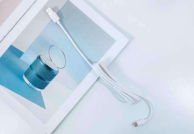 人生总得有点绿，杜伽K330W机械键盘评测：全新晶轴+续航翻8倍