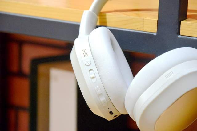 这应该是最平民的主动降噪头戴耳机，诺基亚E1200 ANC体验分享