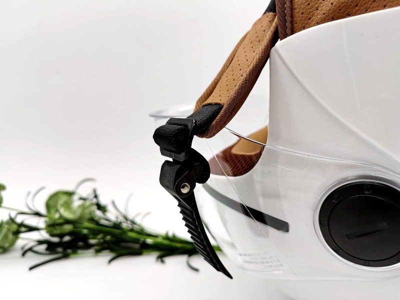 安全帽戴头上，你好他也好，安安全全上班，快快乐乐下班