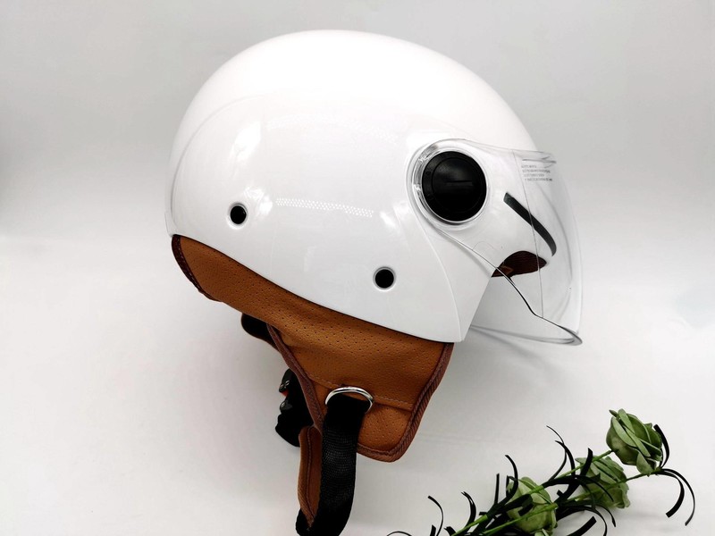 安全帽戴头上，你好他也好，安安全全上班，快快乐乐下班