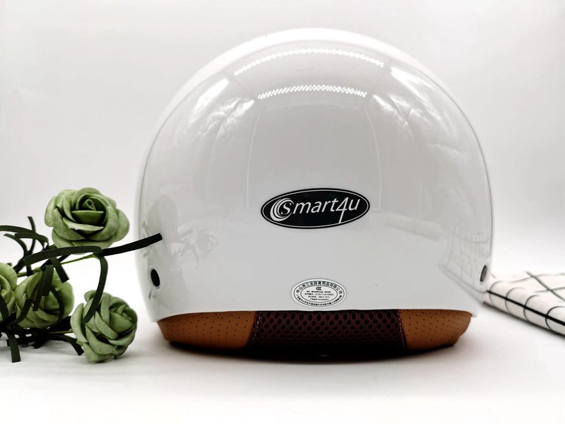 安全帽戴头上，你好他也好，安安全全上班，快快乐乐下班