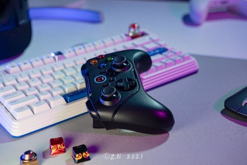 没有手柄的端游似乎少了半个灵魂，在北通手柄上我找回来了