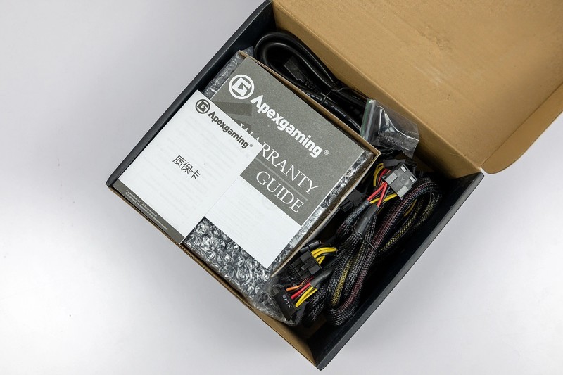 能净化空气的电脑电源，艾湃电竞AP-550Ti纳米光触媒电源评测