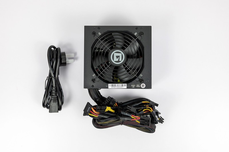 能净化空气的电脑电源，艾湃电竞AP-550Ti纳米光触媒电源评测