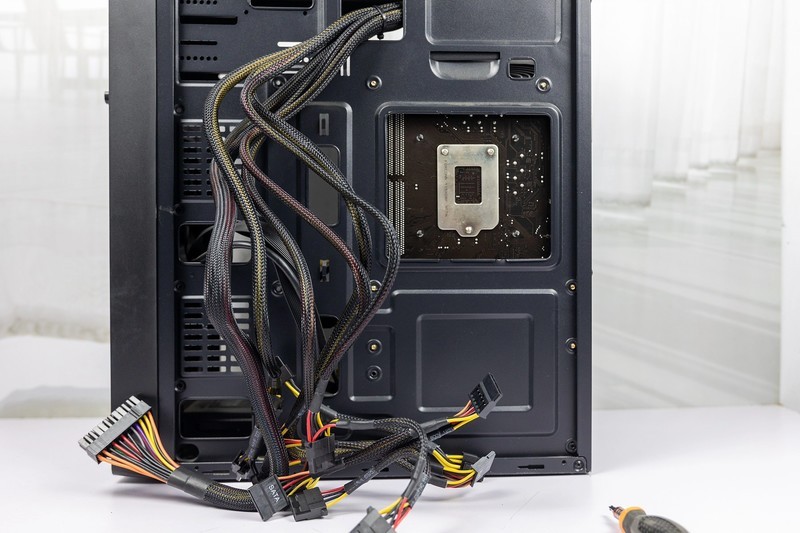 能净化空气的电脑电源，艾湃电竞AP-550Ti纳米光触媒电源评测