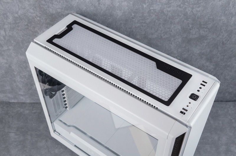 LOFT 主机开启 德商必酷 SILENT BASE 802 装机体验