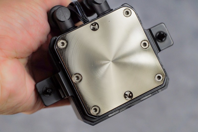 LOFT 主机开启 德商必酷 SILENT BASE 802 装机体验