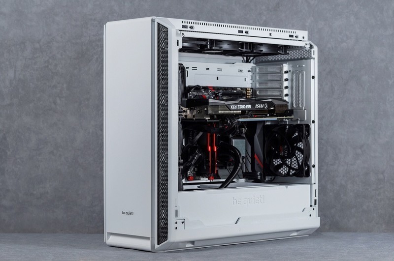 LOFT 主机开启 德商必酷 SILENT BASE 802 装机体验