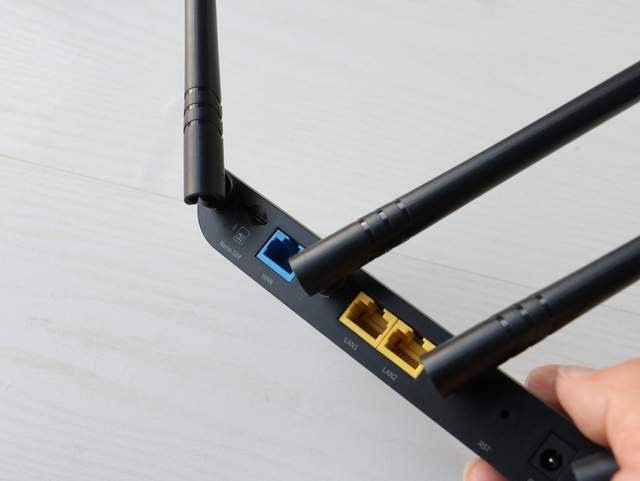 把用不完的流量变成宽，4G路由器蒲公英X4C使用体验