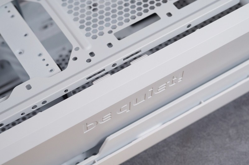 LOFT 主机开启 德商必酷 SILENT BASE 802 装机体验