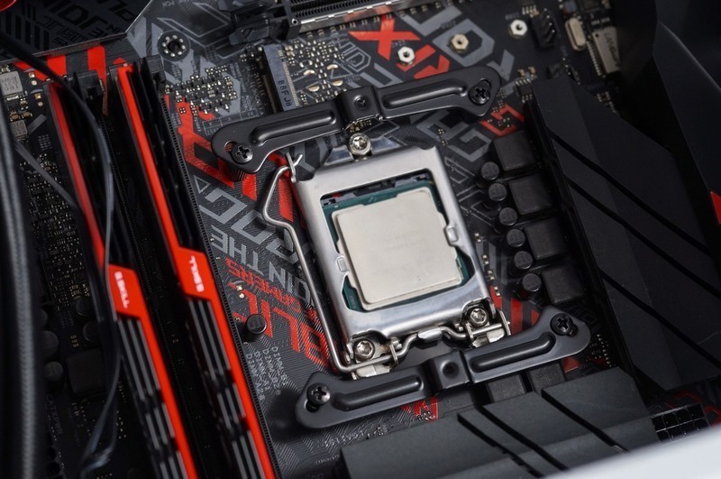 LOFT 主机开启 德商必酷 SILENT BASE 802 装机体验