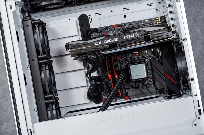 LOFT 主机开启 德商必酷 SILENT BASE 802 装机体验