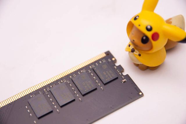 验证intel 8086K性能，高频率、双通道内存锦上添花