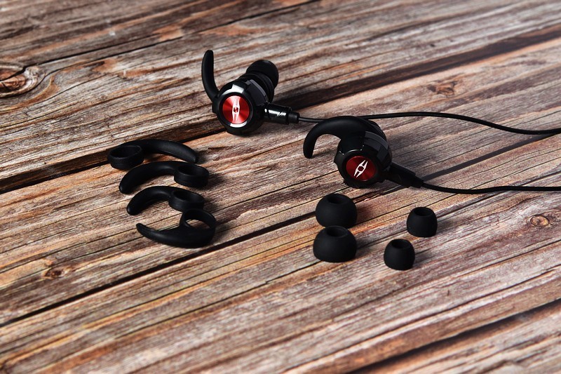 双麦体验 掌握战局 得胜“驰SPRINT”电竞耳机