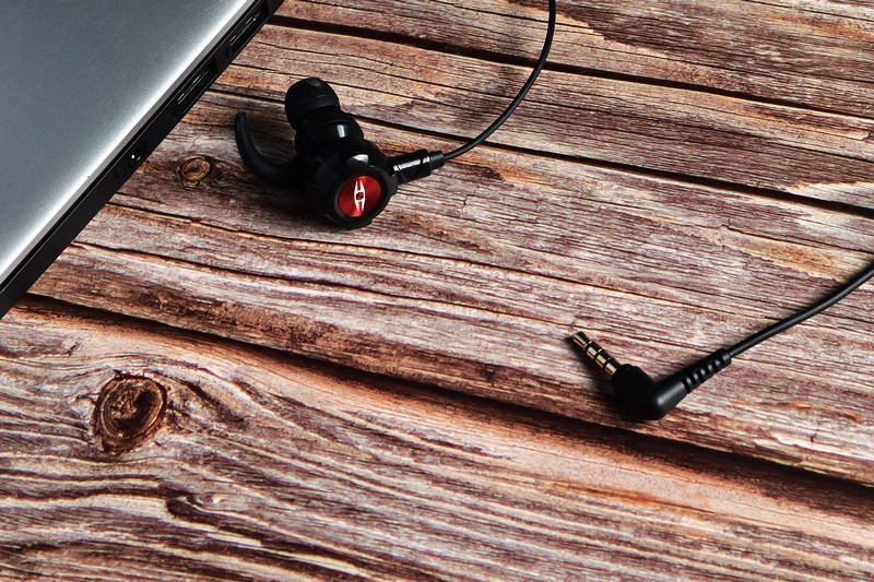 双麦体验 掌握战局 得胜“驰SPRINT”电竞耳机