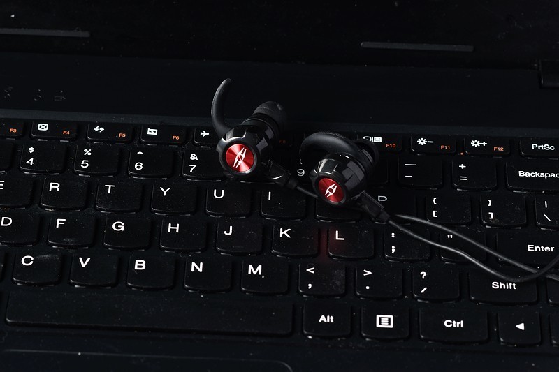 双麦体验 掌握战局 得胜“驰SPRINT”电竞耳机