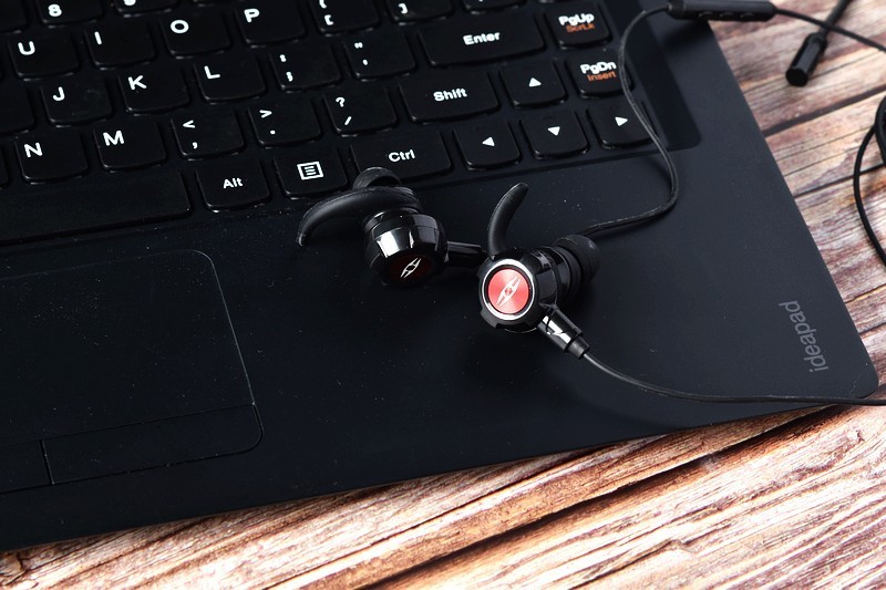 双麦体验 掌握战局 得胜“驰SPRINT”电竞耳机