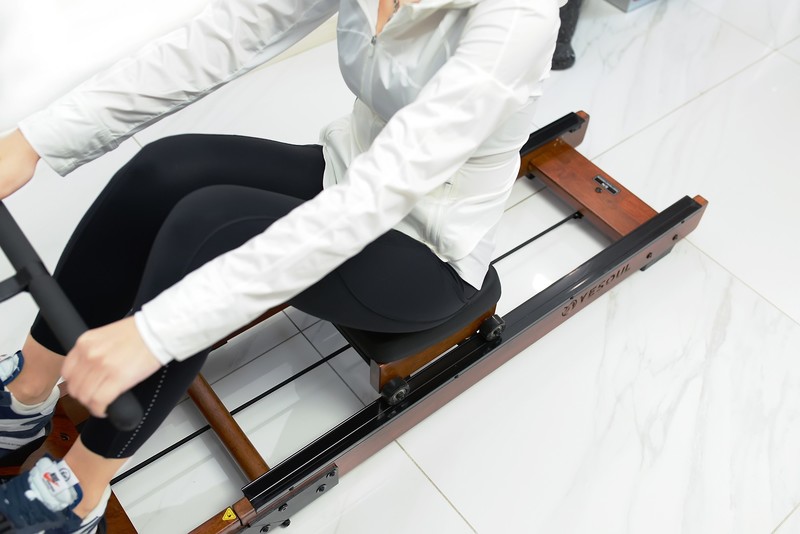 入圈华为HiLink 智联的野小兽划船机，香不香？美女来给真相了