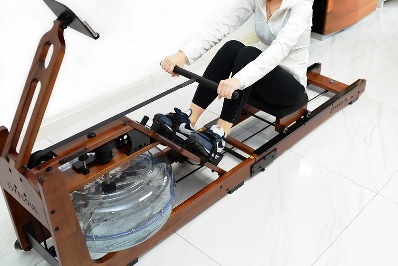 入圈华为HiLink 智联的野小兽划船机，香不香？美女来给真相了