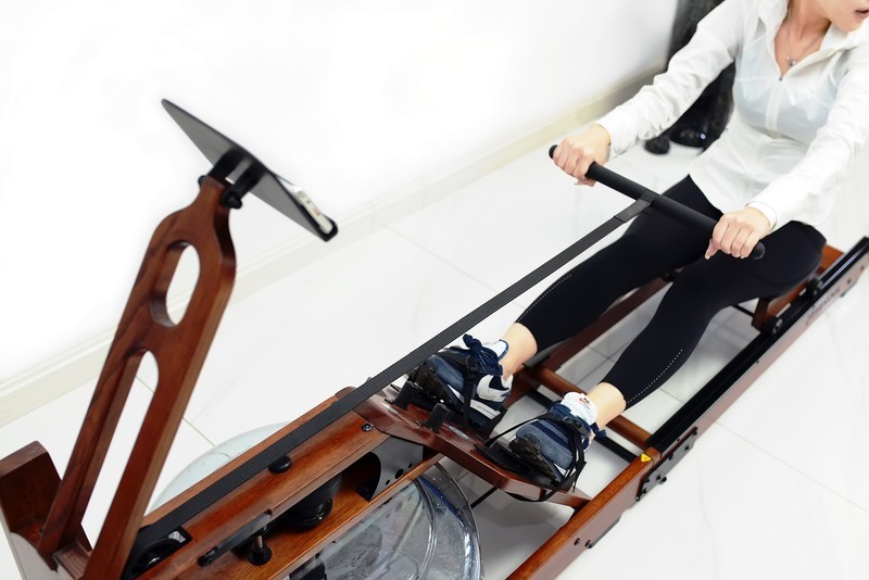 入圈华为HiLink 智联的野小兽划船机，香不香？美女来给真相了