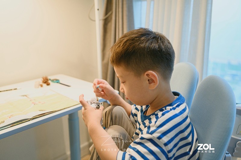 有孩子必买系列：你知道学习桌怎么选吗？乐歌电动儿童学习桌分享