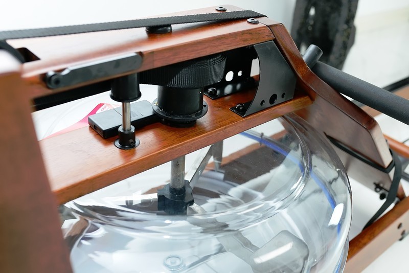 入圈华为HiLink 智联的野小兽划船机，香不香？美女来给真相了