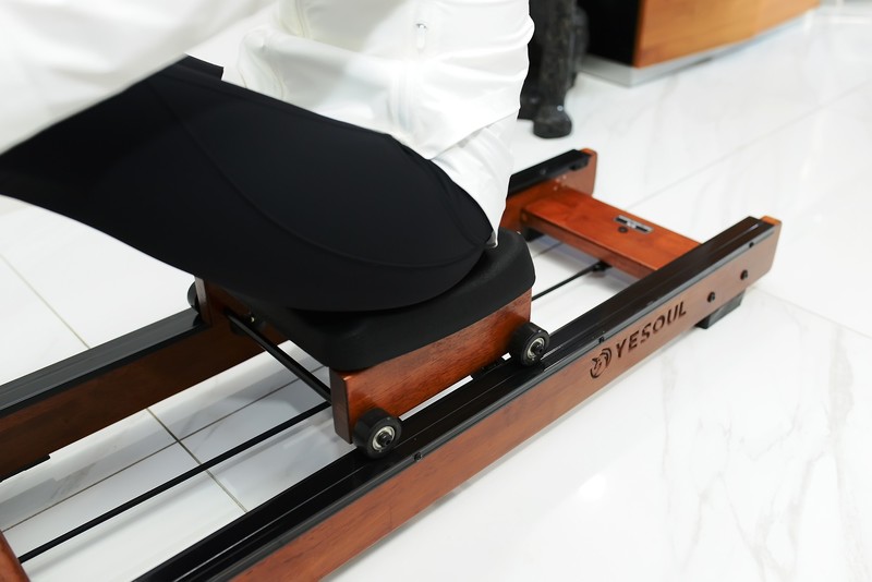 入圈华为HiLink 智联的野小兽划船机，香不香？美女来给真相了