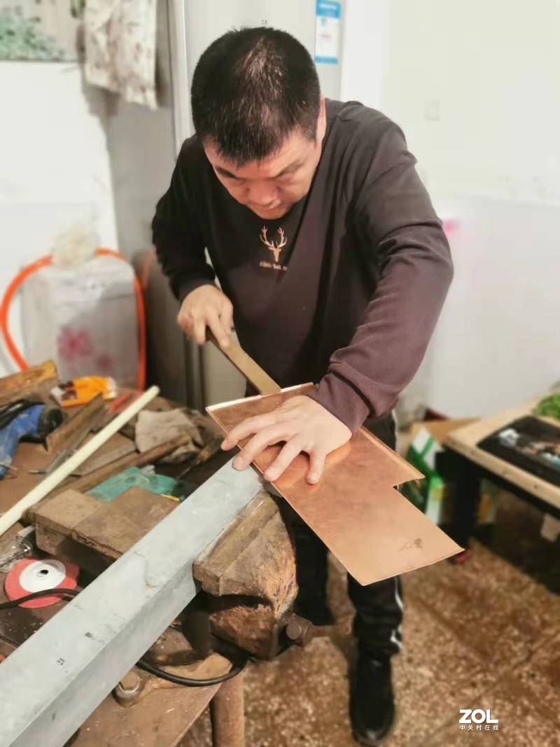 神舟笔记本散热改装，纯铜后盖降温真好