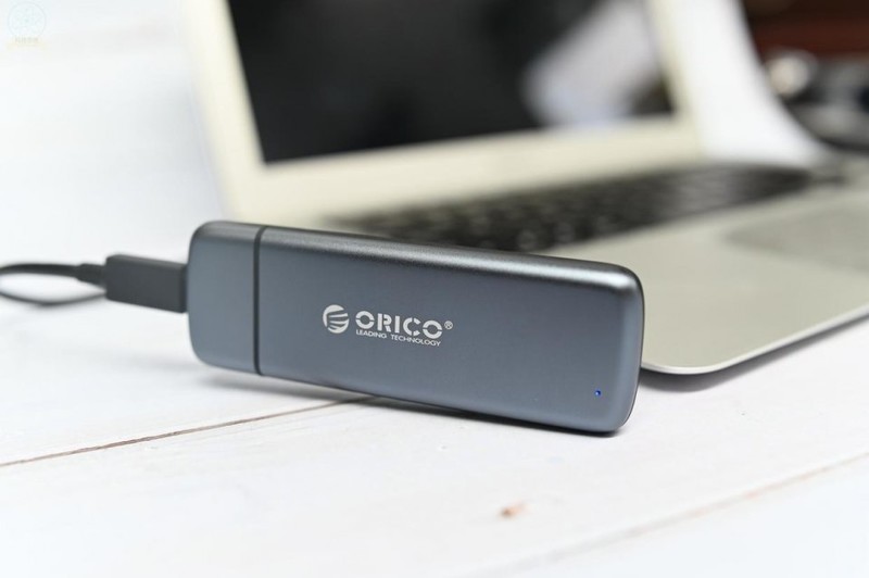 让闲置NVMe硬盘重生，备份扩容一盒搞定，ORICO双协议固态硬盘盒