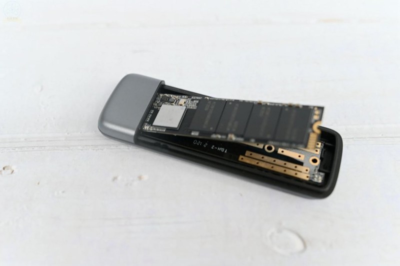 让闲置NVMe硬盘重生，备份扩容一盒搞定，ORICO双协议固态硬盘盒