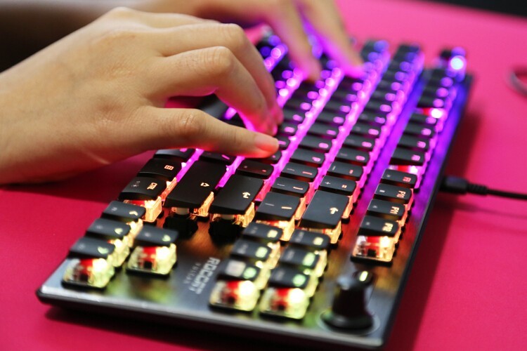 2020年最美机械键盘：冰豹Vulcan TKL超薄机械键盘体验 瓦肯TKL