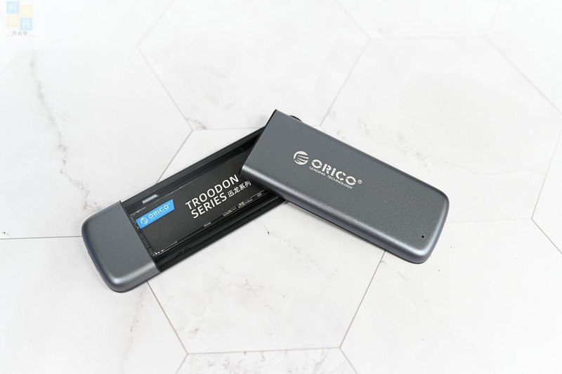 兼容性更好硬盘盒，M.2 NVME+NGFF双协议，ORICO外置硬盘盒上手
