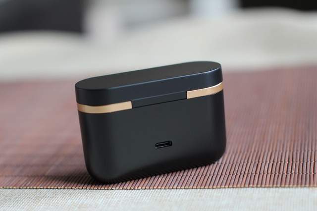 “大块头大智慧”，说说刚到手的雷柏Ti100真无线蓝牙耳机