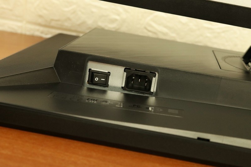 色彩丰富精准度高 消费级专业显示器华硕ProArt PA278QV测评体验