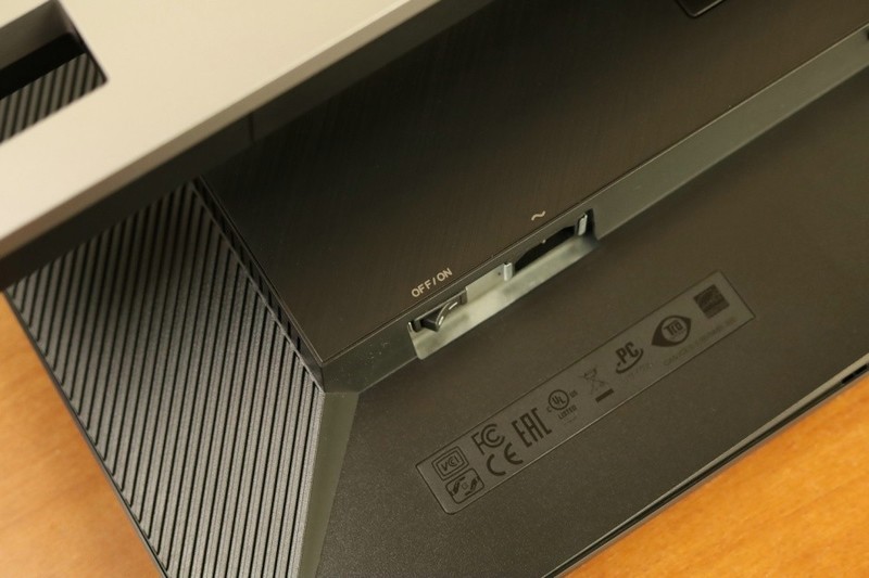 色彩丰富精准度高 消费级专业显示器华硕ProArt PA278QV测评体验